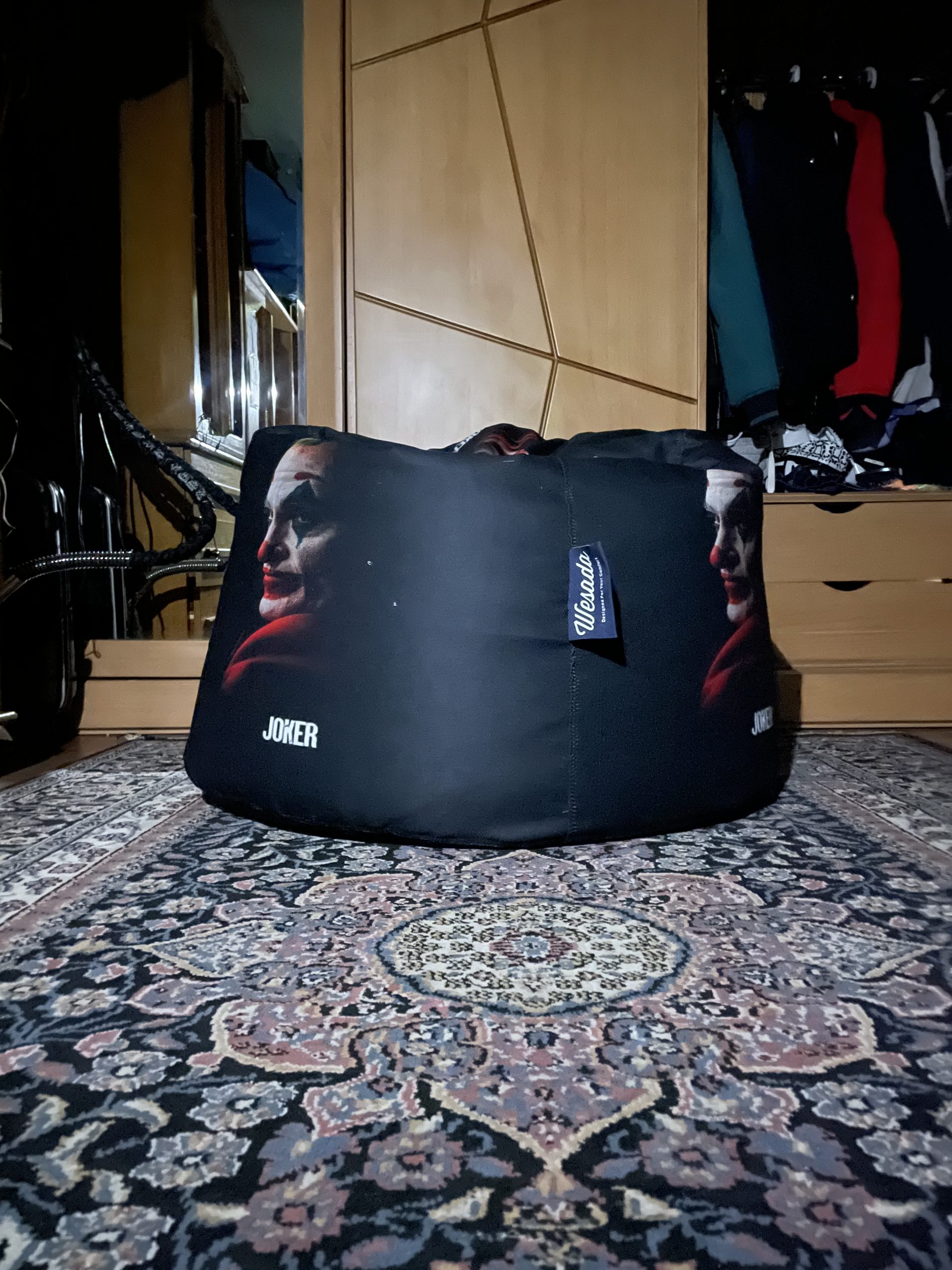 03D0B046-71A1-4E25-9F0C-4AC9C9273E72 Printed beanbag (Joker) - Image 1